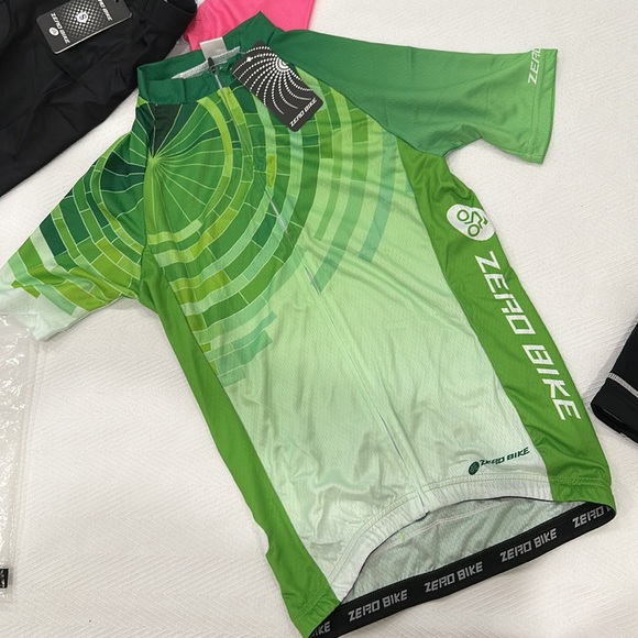 NWT Biking 🚴♀️ Outfit Zero Bike Size Small - Picture 3 of 10